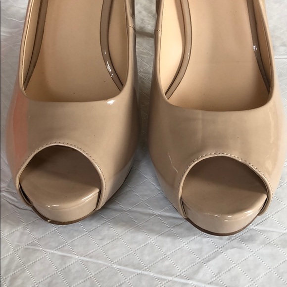Nine West Pumps with open toe size 11 - Picture 3 of 3